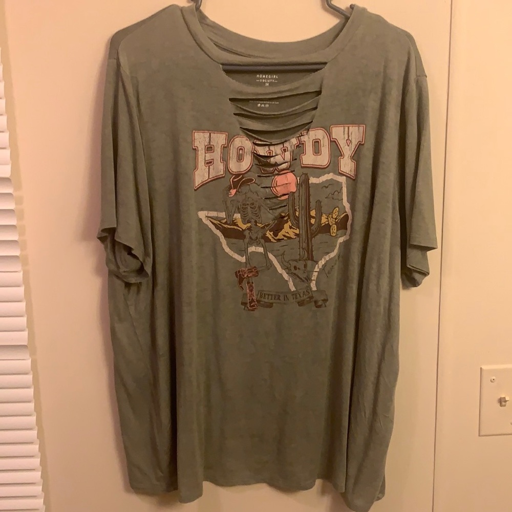 Women’s pre-ripped howdy T-shirt western